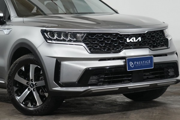 2022 Kia Sorento Sport SUV Image 2