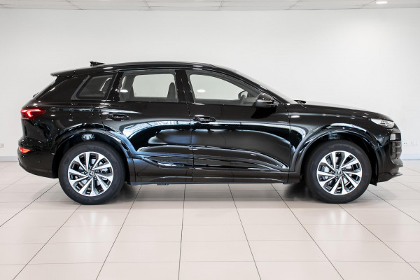 2026 Audi Q6 e-tron SUV image 3