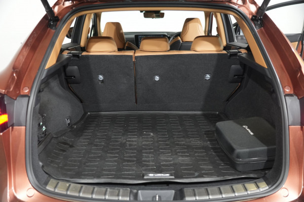 2025 Lexus NX NX450h+ F Sport SUV image 36