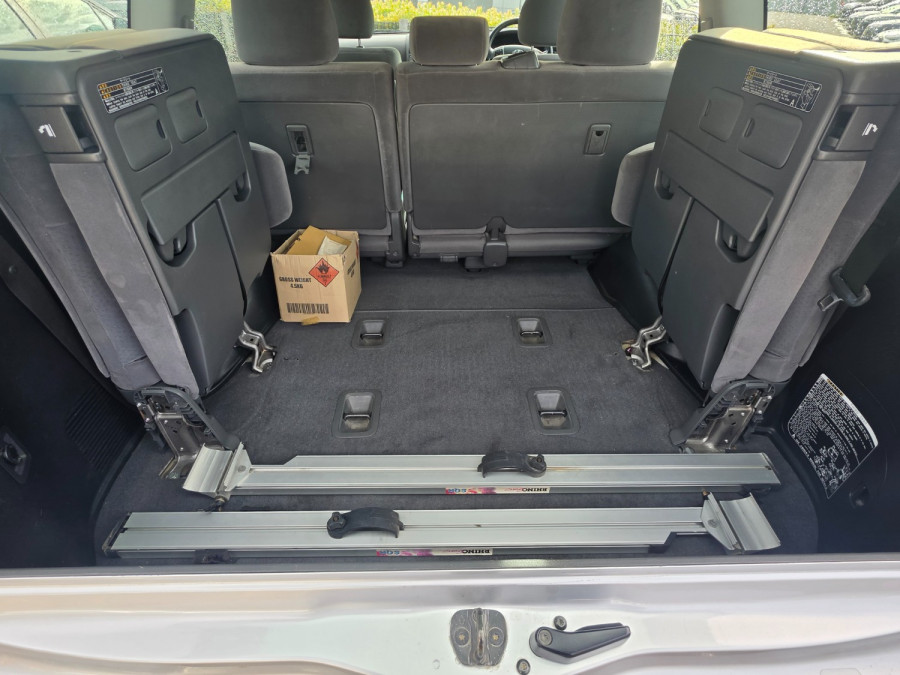 2011 MY10 Toyota LandCruiser VDJ200R GXL SUV Image 9
