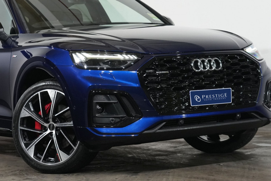 2025 Audi Q5 FY 55 TFSI e S Line SUV Image 2