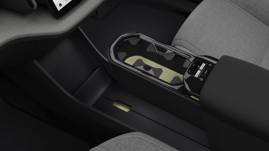 2026 Volvo EX30  Single Motor Extended Range Ultra SUV Image 7