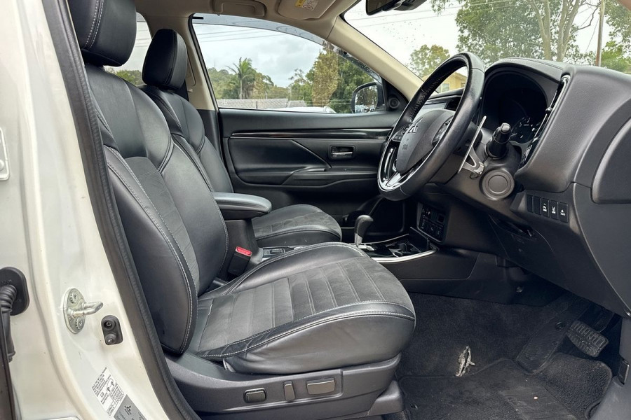 2021 Mitsubishi Outlander ZL LS Wagon Image 9