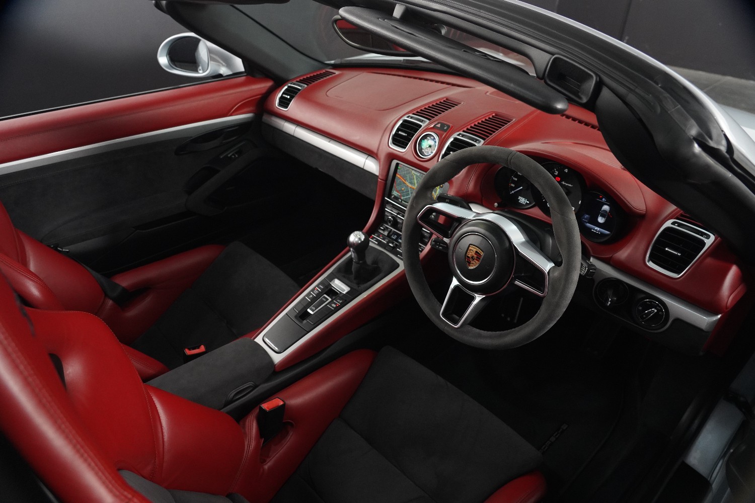 2016 Porsche Boxster Spyder Convertible Image 23