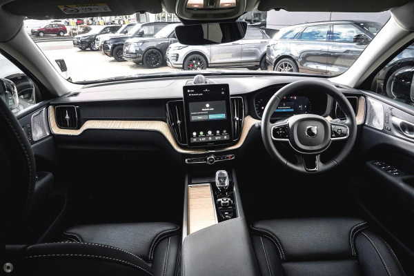 2026 Volvo XC60 UZ Ultra B5 Dark SUV Image 7