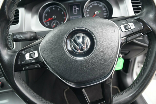 2014 Volkswagen Golf 90TSI DSG 9 of 19
