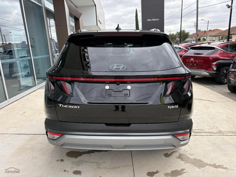 2026 Hyundai Tucson NX4.V4 Hybrid Premium SUV Image 8