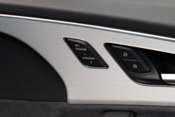 2025 MY26 Audi Q7 4M TFSI 250kW S line SUV image 19