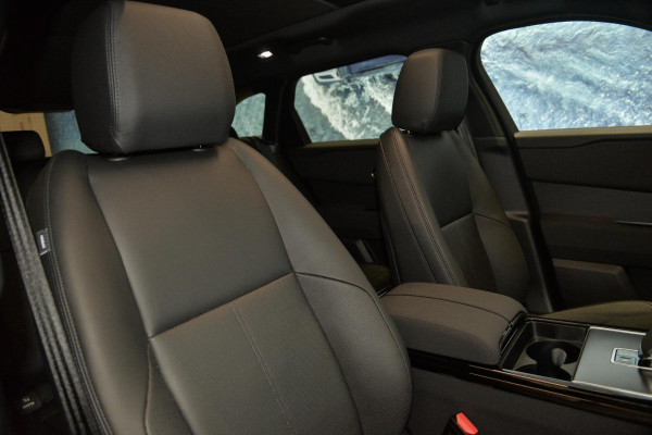 2024 MY25.5 Land Rover Range Rover Velar L560 P250 Dynamic SE SUV