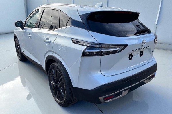 2025 Nissan QASHQAI J12 Ti e-POWER SUV Image 5