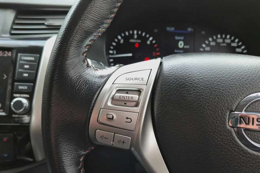 2019 Nissan Navara D23 Series 4 N-TREK Dual Cab Pickup Image 14