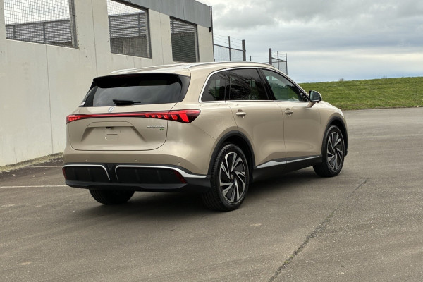 2026 MG MGS6 EV IS3E Essence SUV Image 3