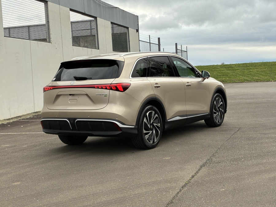 2026 MG MGS6 EV IS3E Essence SUV Image 3