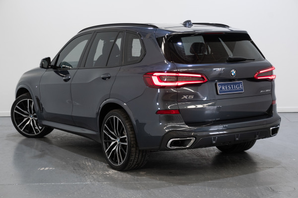 2018 BMW X5 xDrive30d M Sport SUV image 9