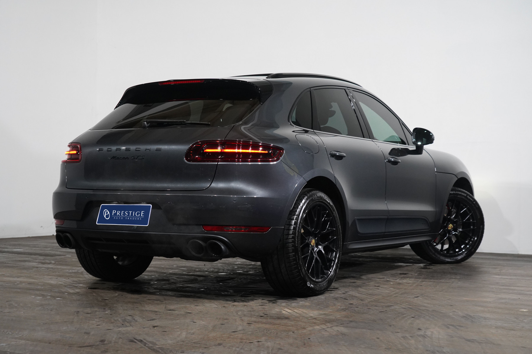2017 Porsche Macan Gts SUV Image 7