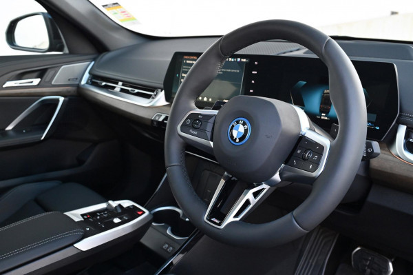 2026 BMW X1 U11 xDrive25e M Sport SUV image 6