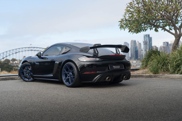 2023 Porsche 718 Cayman GT4 RS Coupe Image 8