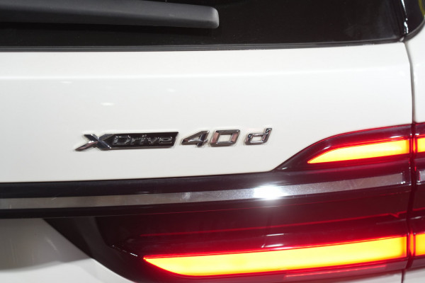 2022 BMW X7 Xdrive40d Design Pure Exc Mhev SUV Image 10