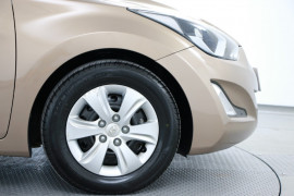 2014 Hyundai Elantra MD3 Active Sedan Image 5