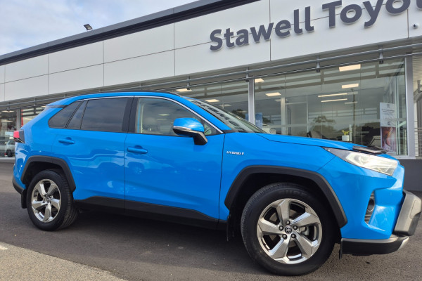2021 Toyota RAV4 AXAH54R GXL SUV Image 17