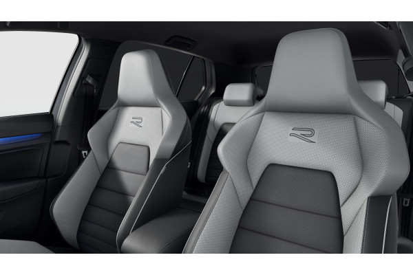 2026 Volkswagen Golf 8.5 110TSI R-Line Hatch Image 11