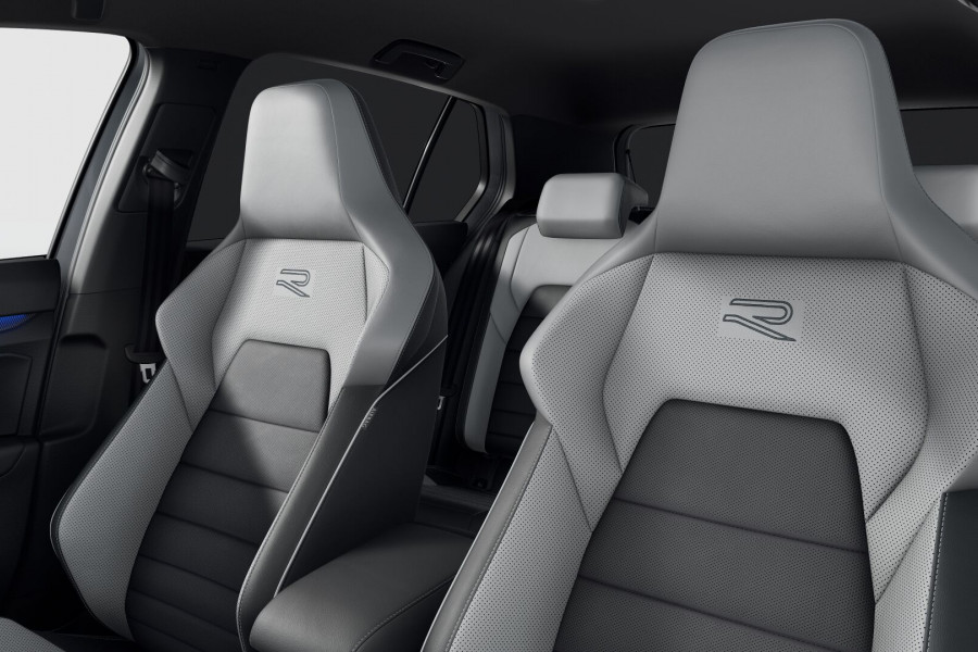 2026 Volkswagen Golf 8.5 110TSI R-Line Hatch