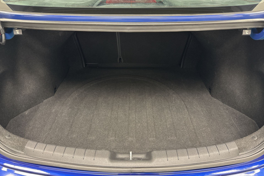2018 MY19 Hyundai Elantra AD.2 Sport Premium Sedan Image 16