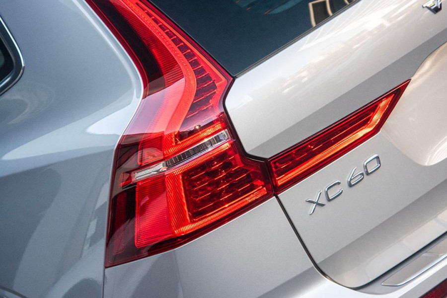2024 MY25 Volvo XC60  Ultra B5 Bright SUV Image 21