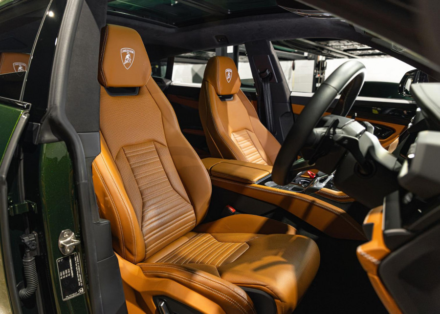 2025 Lamborghini Urus 636 SE SUV Image 21