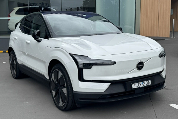 2024 Volvo EX30  Twin Motor Performance Ultra SUV Image 3