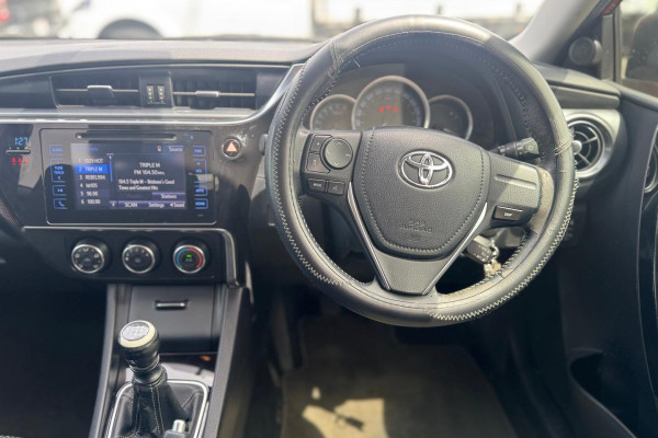 2017 Toyota Corolla ZRE182R Ascent Sport Hatch Image 17