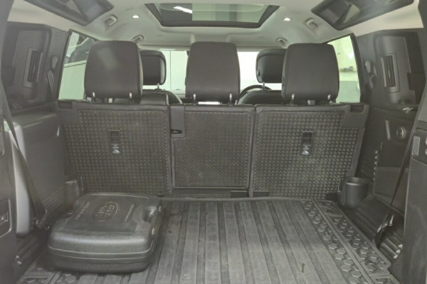 2020 Land Rover Defender L663 HSE SUV Image 19
