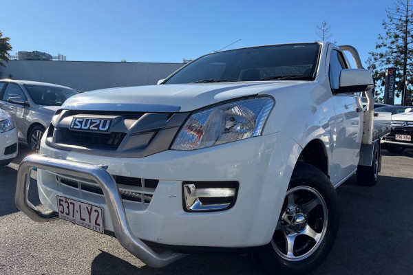 2015 Isuzu D-MAX  SX Cab Chassis Image 2