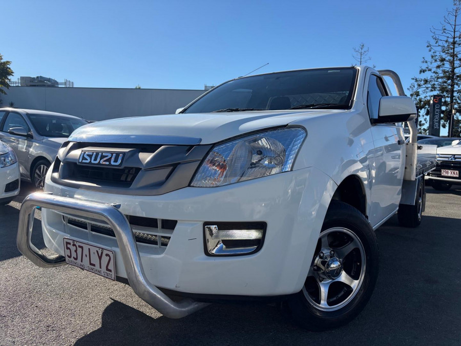 2015 Isuzu D-MAX  SX Cab Chassis Image 2