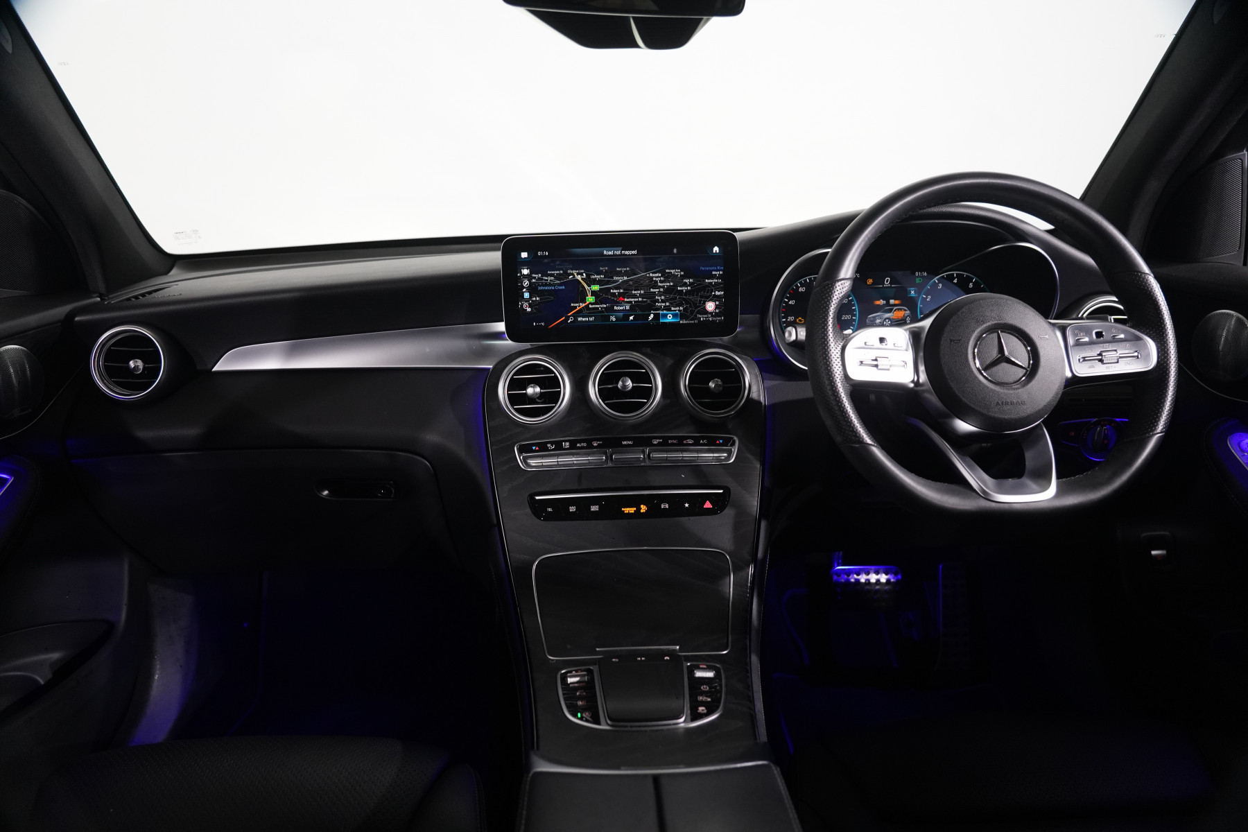 2019 Mercedes-Benz Glc 200 SUV Image 13