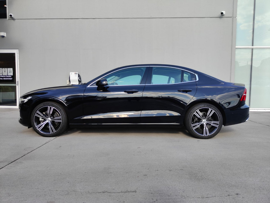 2021 Volvo S60 Z Series T5 Inscription Sedan Image 2