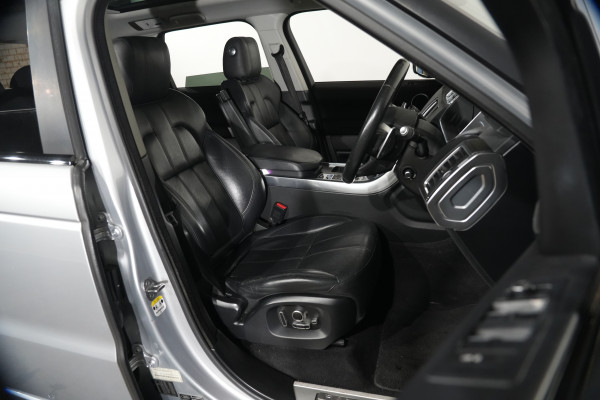 2015 Land Rover Range Rover Sport SDV6 HSE Dynamic SUV Image 27