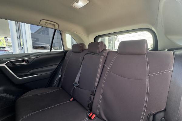 2020 Toyota RAV4 MXAA52R GXL SUV Image 17