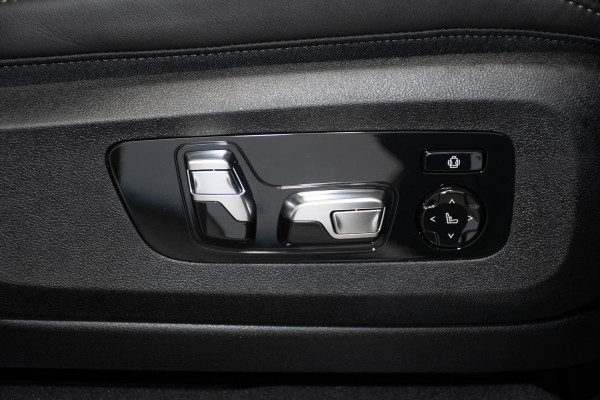 2026 BMW X7 G07 LCI xDrive40d M Sport SUV image 21