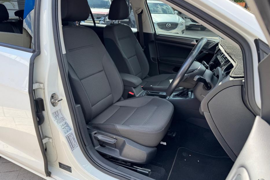 2019 MY19.5 Volkswagen Golf 7.5 110TSI Comfortline Hatch Image 12