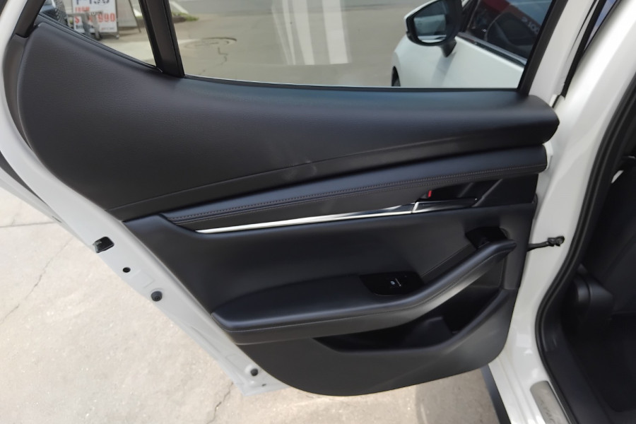 2023 Mazda 3 BP Series G25 Astina Hatch Image 28