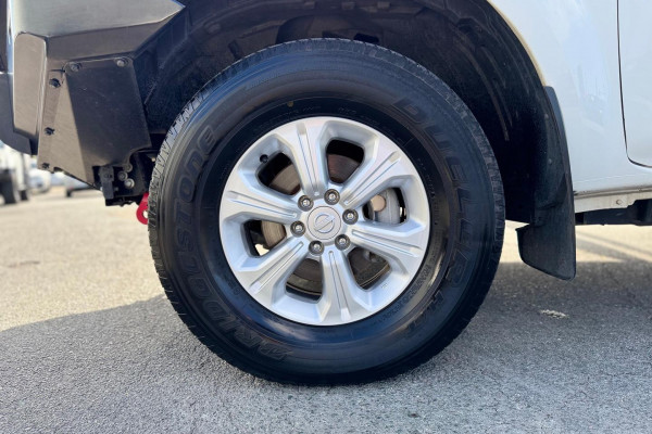 2018 Nissan Navara D23 Series 3 ST Dual Cab Pickup Image 27
