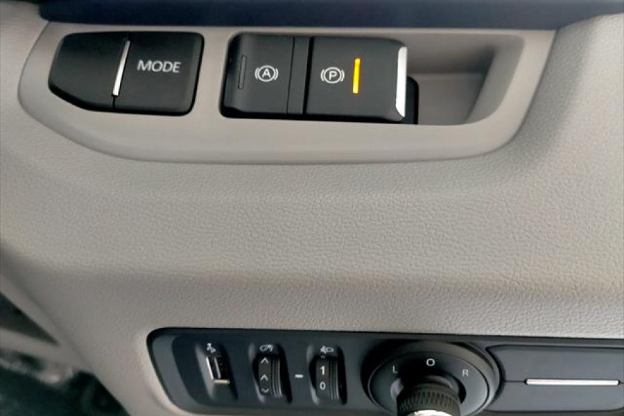 2025 MY24 LDV Deliver 9  LWB Van Image 19
