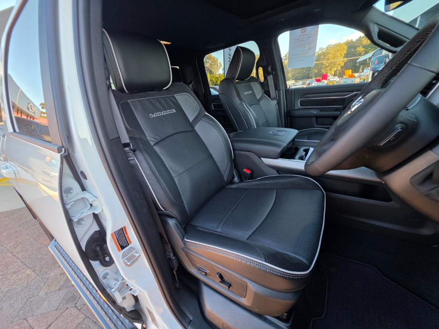 2026 Ram 2500 DJ Laramie Dual Cab Image 32