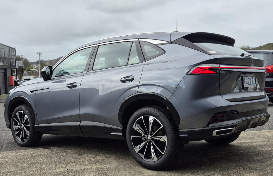 2026 MY25 MG HS AS33 Excite SUV Image 3