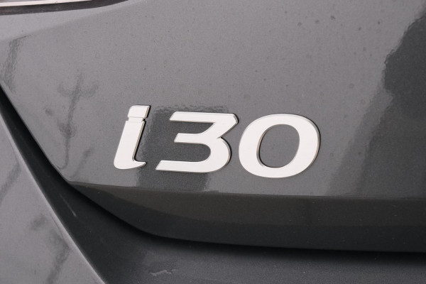 2026 Hyundai i30 CN7.V4 Hybrid Sedan Image 11