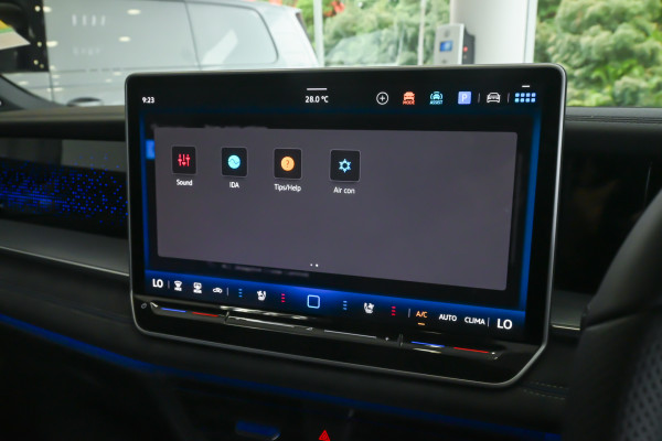 2025 Volkswagen Tayron R4 195TSI R-Line SUV Image 20