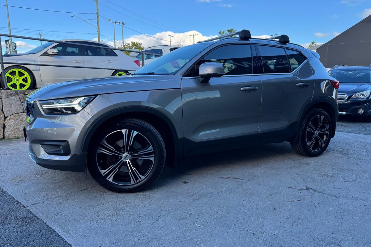 2020 Volvo XC40 XZ T4 Inscription SUV