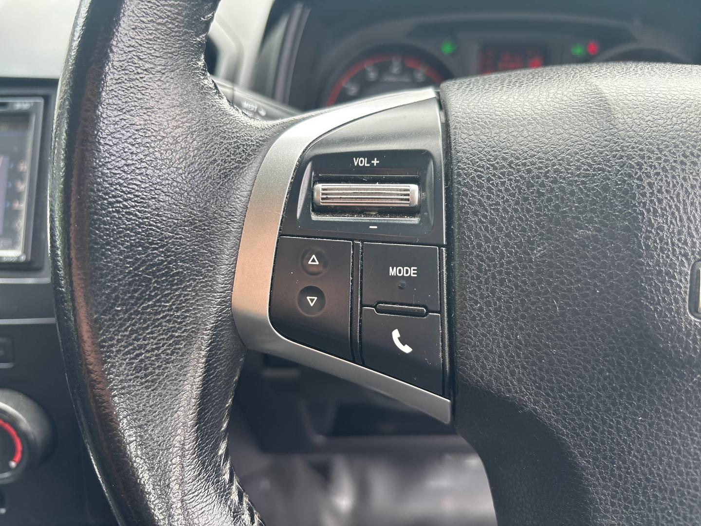 2018 Isuzu D-MAX  SX High Ride Ute Image 27