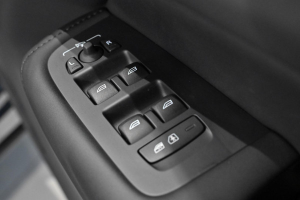 2026 Volvo XC60 UZ Plus B5 Bright SUV Image 19